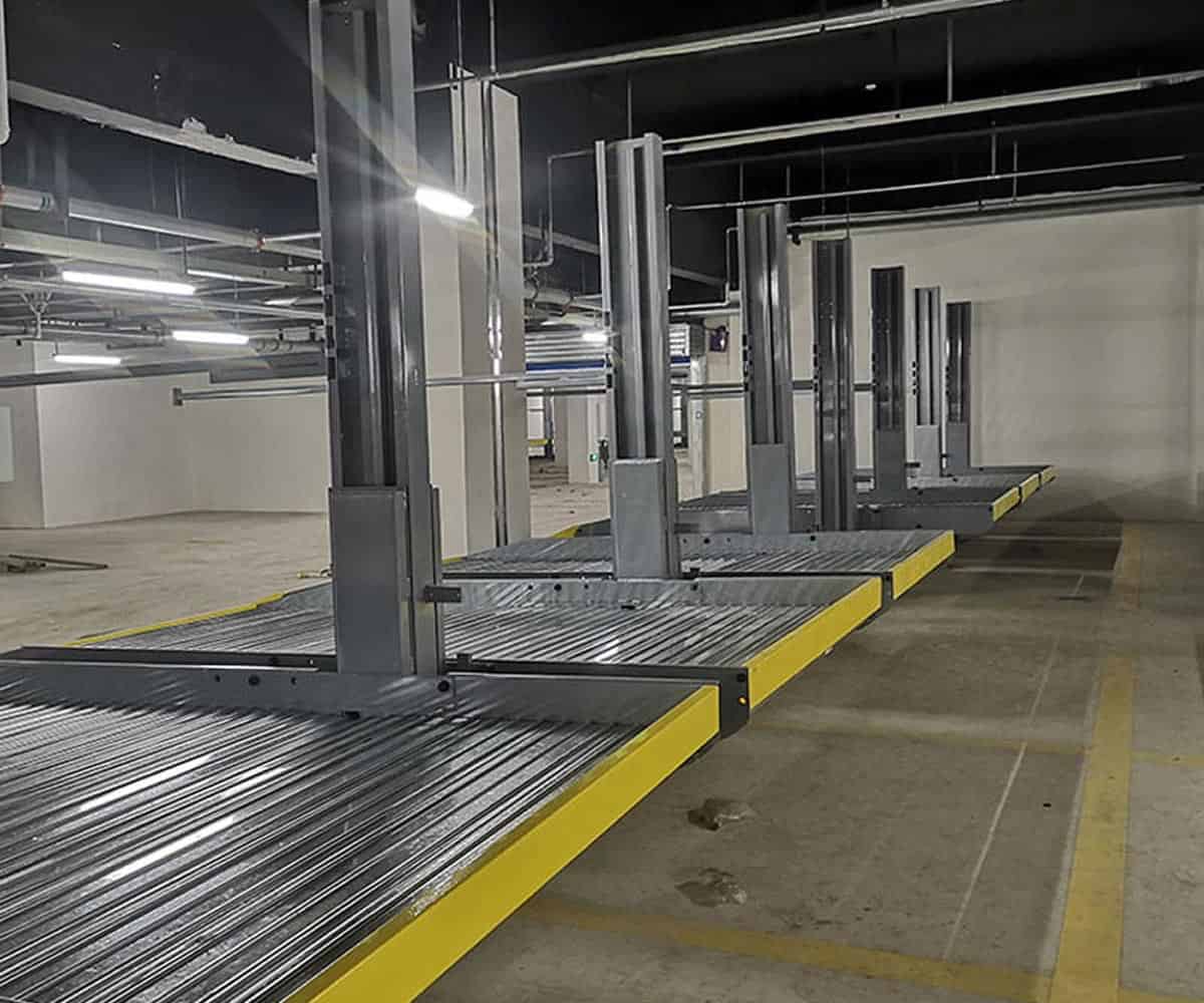 平江縣四柱簡易升降機械車庫短租
