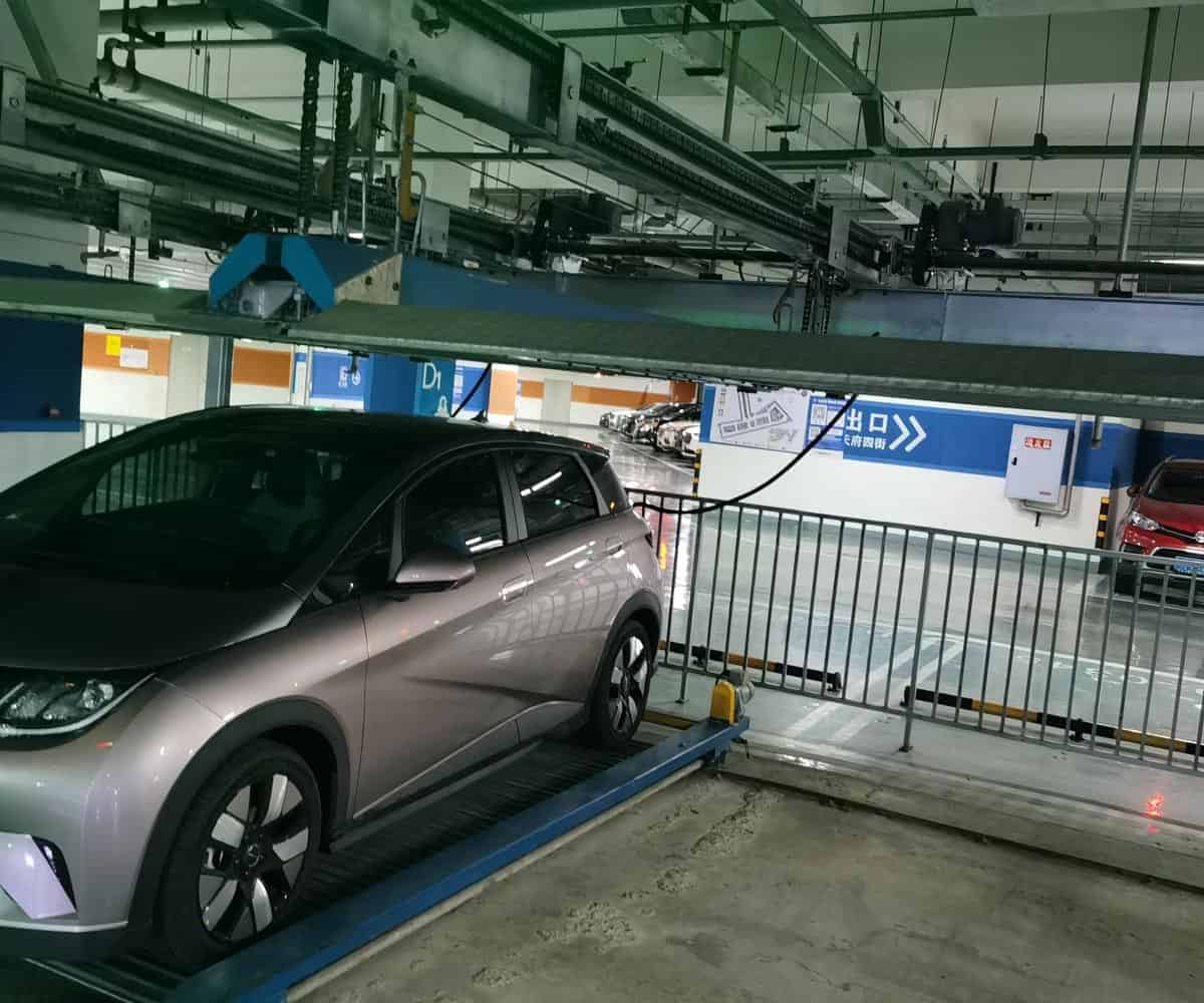 升降橫移式立體停車設(shè)備